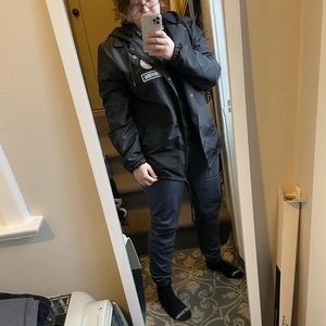 Meet your Posher, Helen